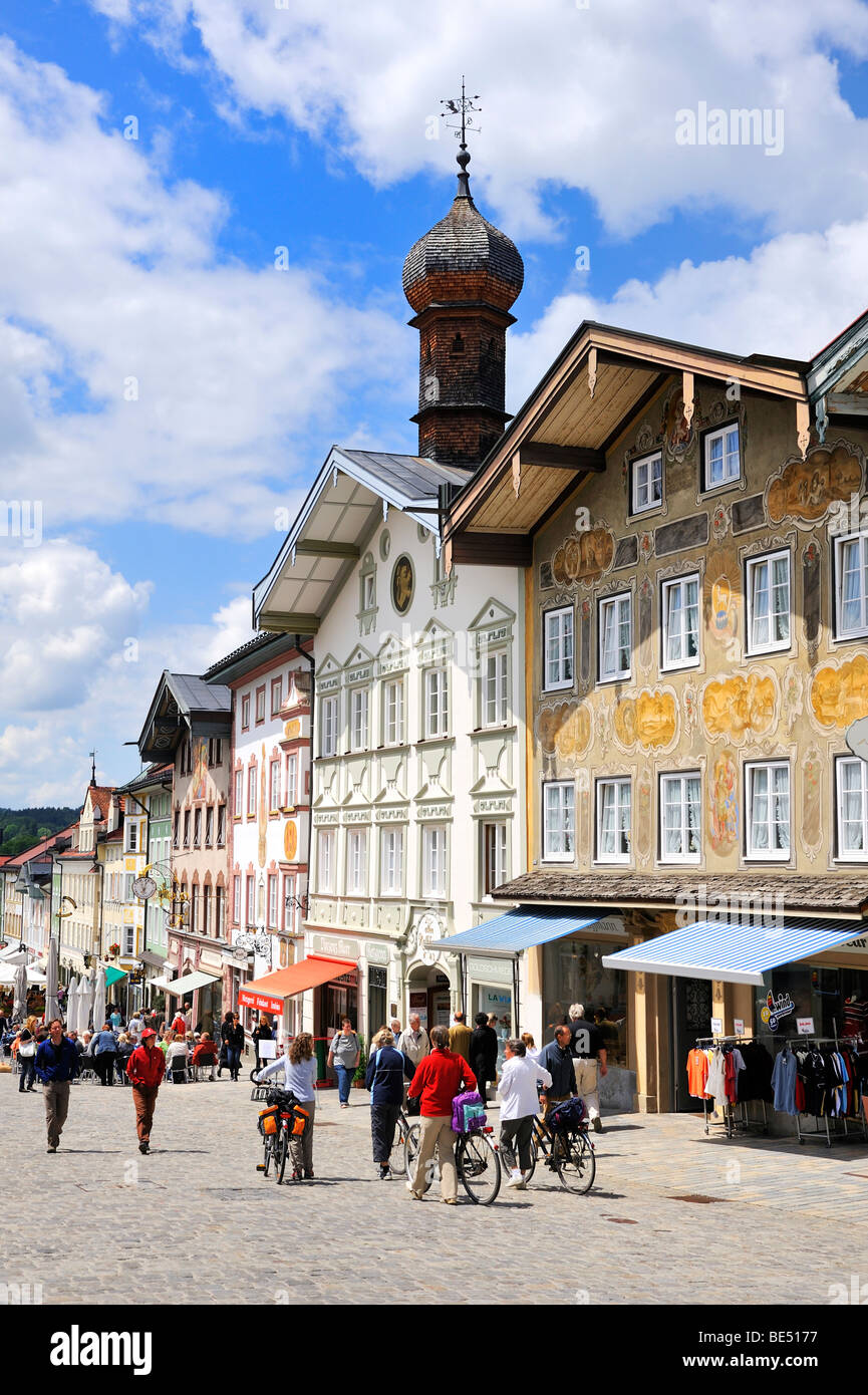 Der Marktstraße im Bezirk Stadt von Bad Tölz, Landkreis Bad Tölz-Wolfratshausen, Bayern, Deutschland, Europa Stockfoto