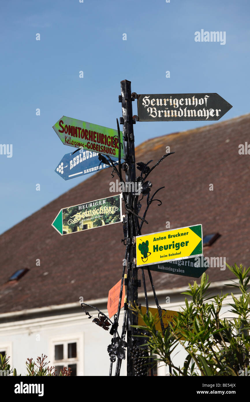 Heuriger Pub Guide, Langenlois, Waldviertler Region, Niederösterreich, Österreich, Europa Stockfoto