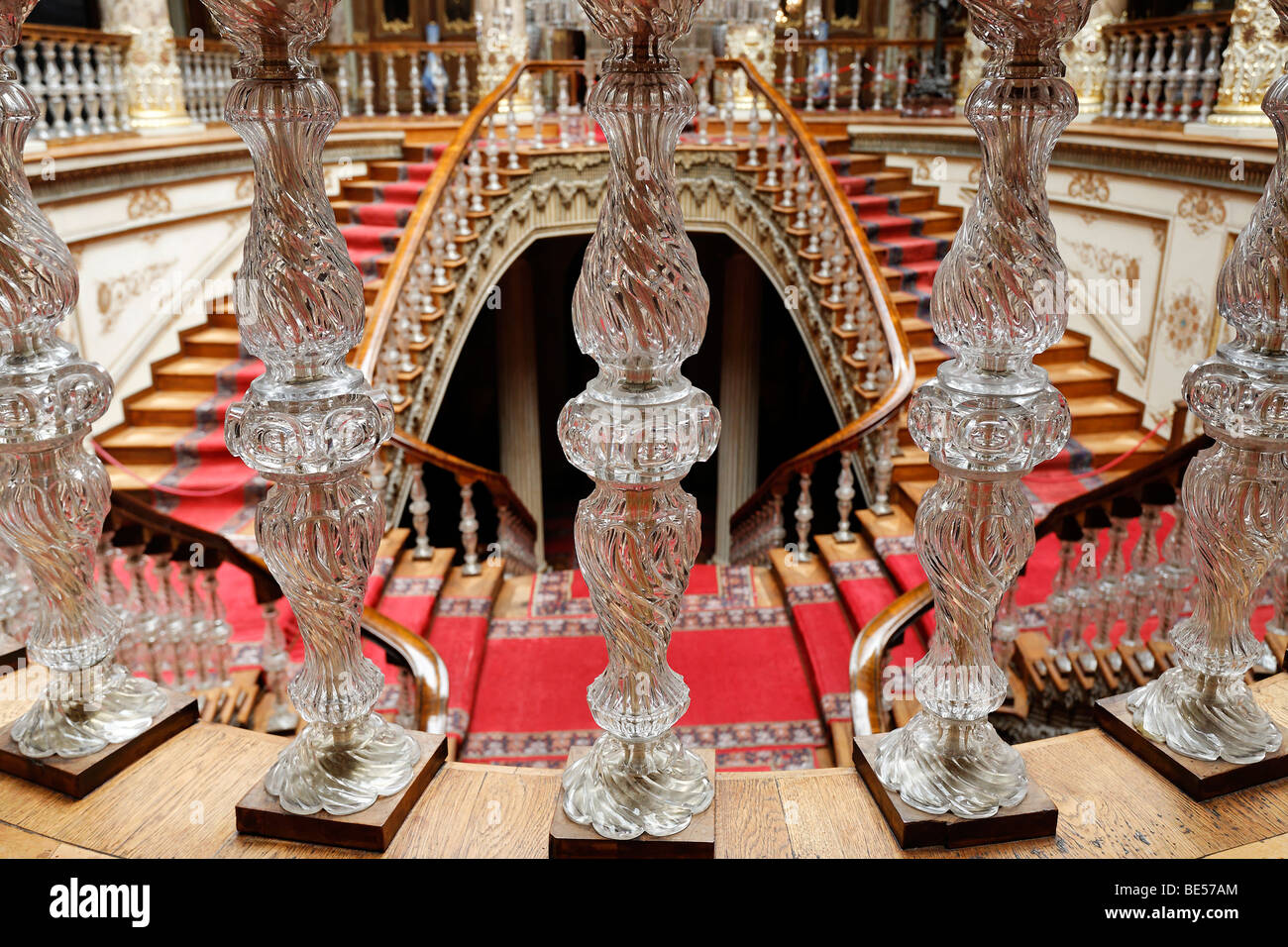 Kristall-Treppe, Glastreppe, Dolmabahce Palast des Sultans-Palast aus dem 19. Jh, Besiktas, Istanbul, Türkei Stockfoto