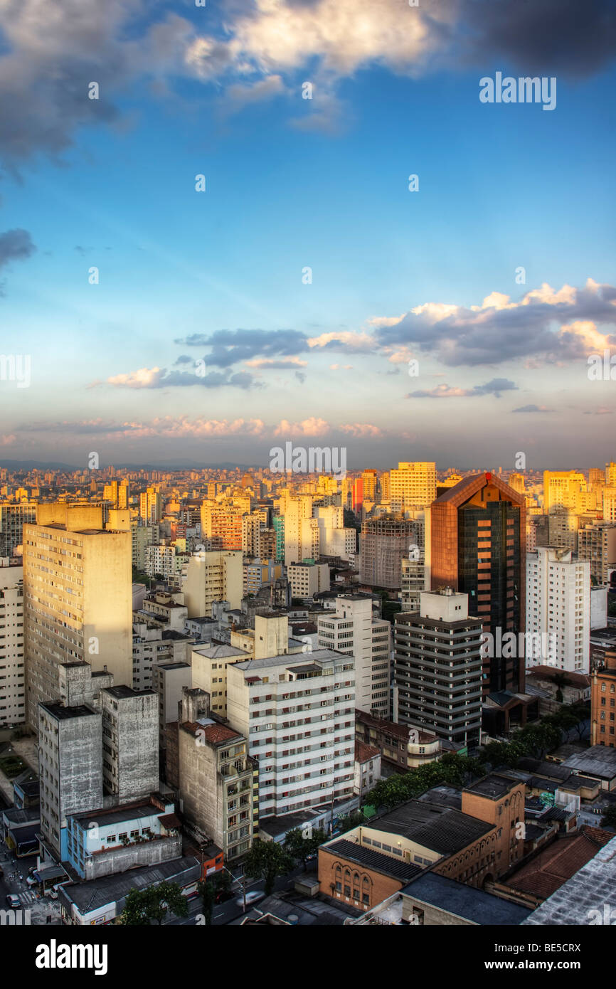 Dämmerung in der Stadt Sao Paulo Brasilien Stockfoto