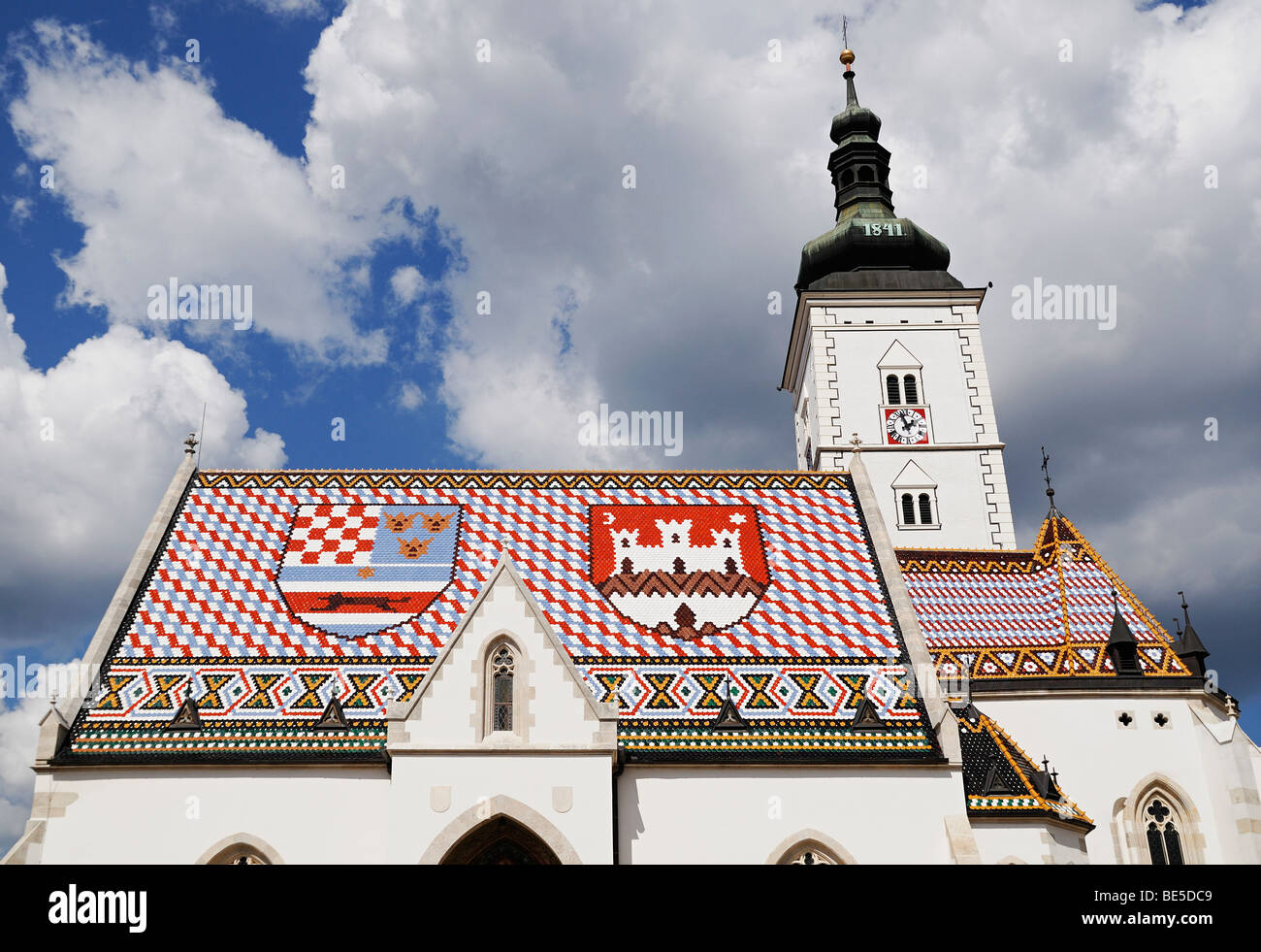 Kirche St. Marks mit Muster der Schilde auf seine Ziegeldach. Zagreb, Kroatien, Osteuropa. Stockfoto