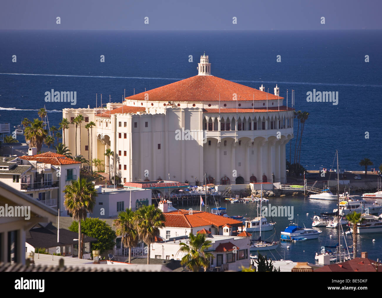 AVALON, Kalifornien, USA - Casino in Avalon Bay Harbour, Santa Catalina Island Stockfoto
