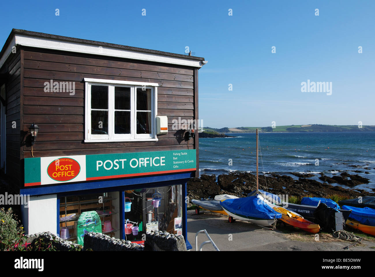 Das kleine Dorf Postamt am Portscatho in Cornwall, Großbritannien Stockfoto