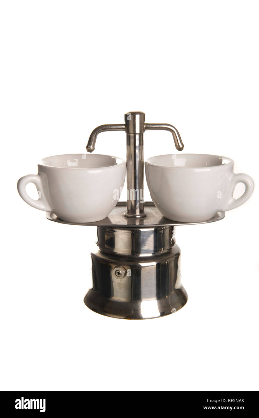 Espressokocher für den Herd mit zwei Steckdosen und zwei Espresso-Tassen,  Edelstahl Stockfotografie - Alamy