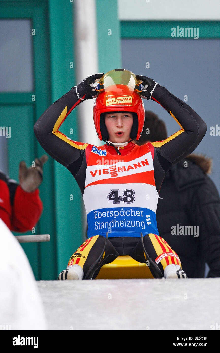 Start Vorbereitung, Frauen Luge Winterberg World Cup, Saison 2008/2009, Sauerland, Nordrhein-Westfalen, Deutschland, Europa Stockfoto