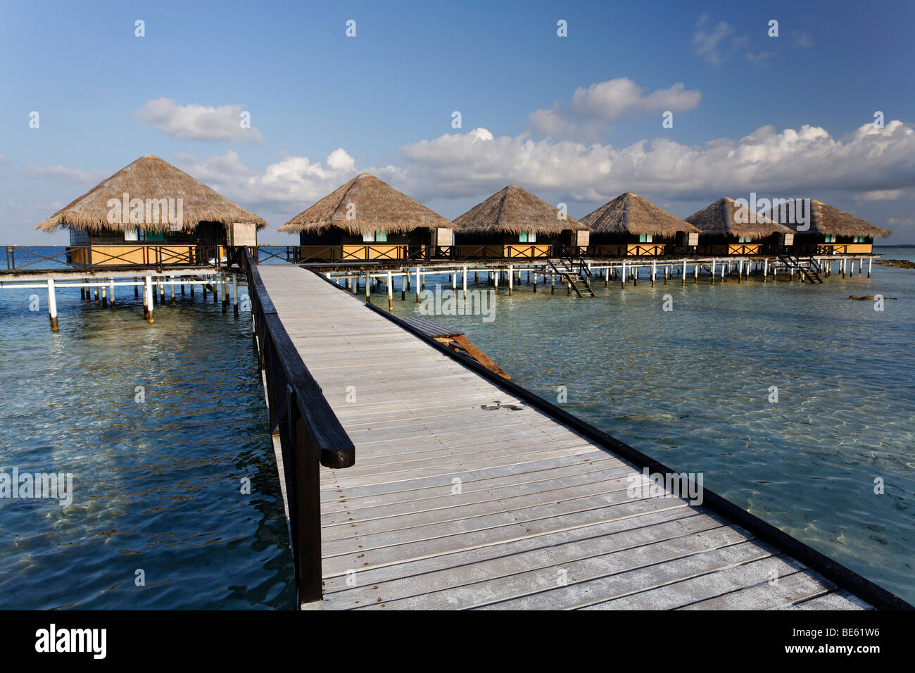 Wasserbungalows, Steg, Vadoo, Insel, Süd Male Atoll, Malediven, Archipel, indischen Ozean, Asien Stockfoto