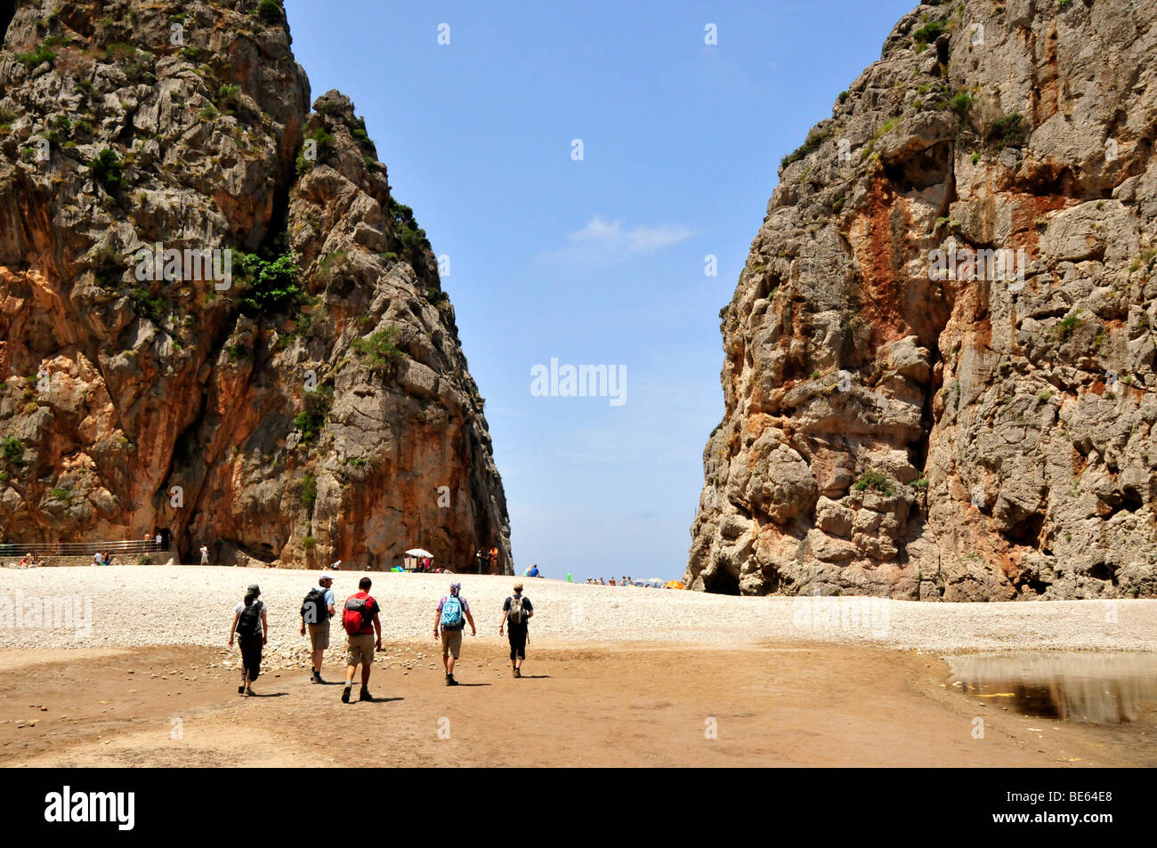 Wanderer in der Torrente de Pareis Schlucht, eine der besten Wandergebiete, Tramuntana-Gebirge, Mallorca, Balearen Stockfoto
