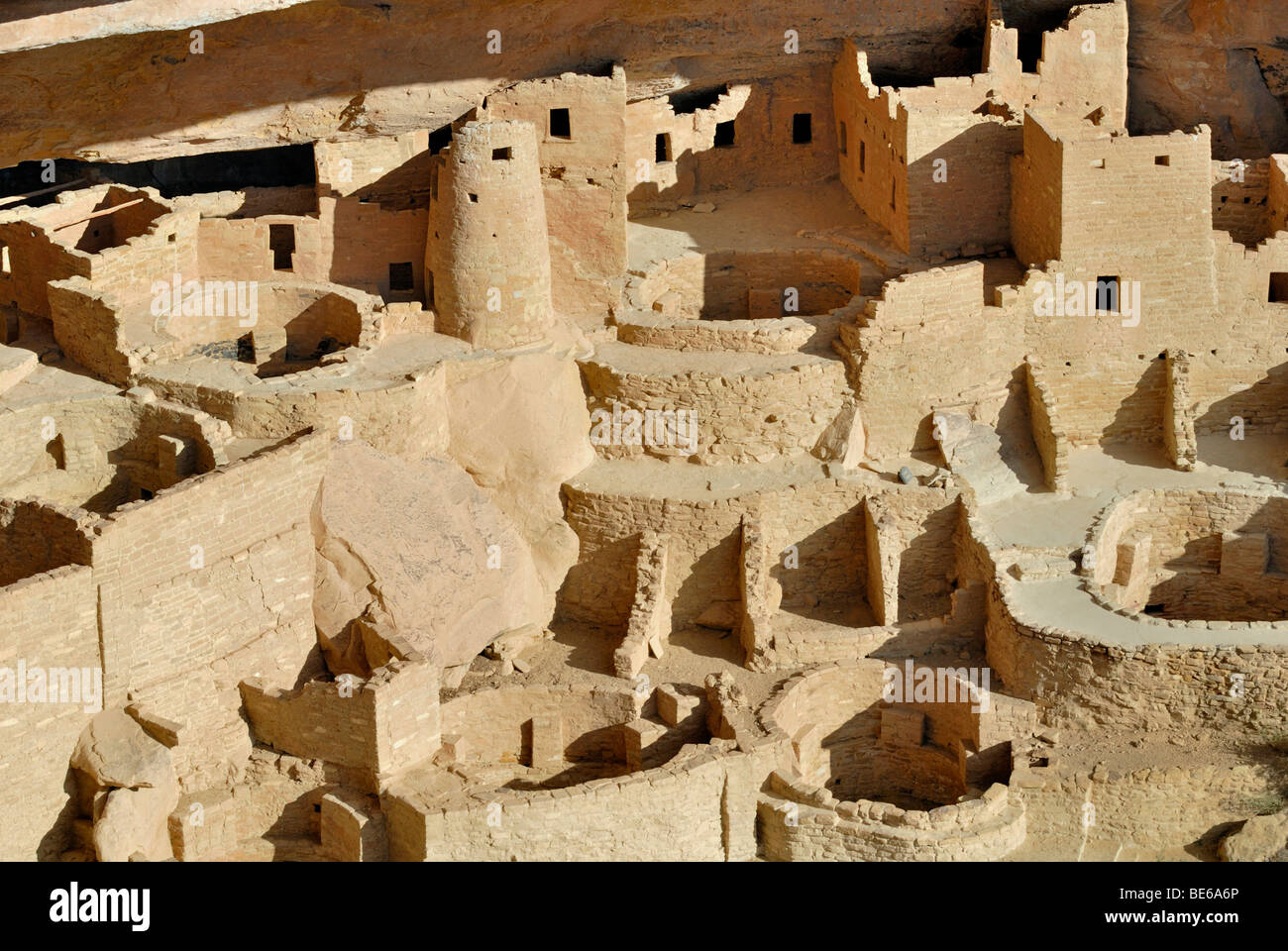 Wohnen und Kult Gedenkstätte des uralten Pueblo, Cliff Palace, Teilansicht, etwa 1200 n. Chr. Mesa Verde National Pa Stockfoto