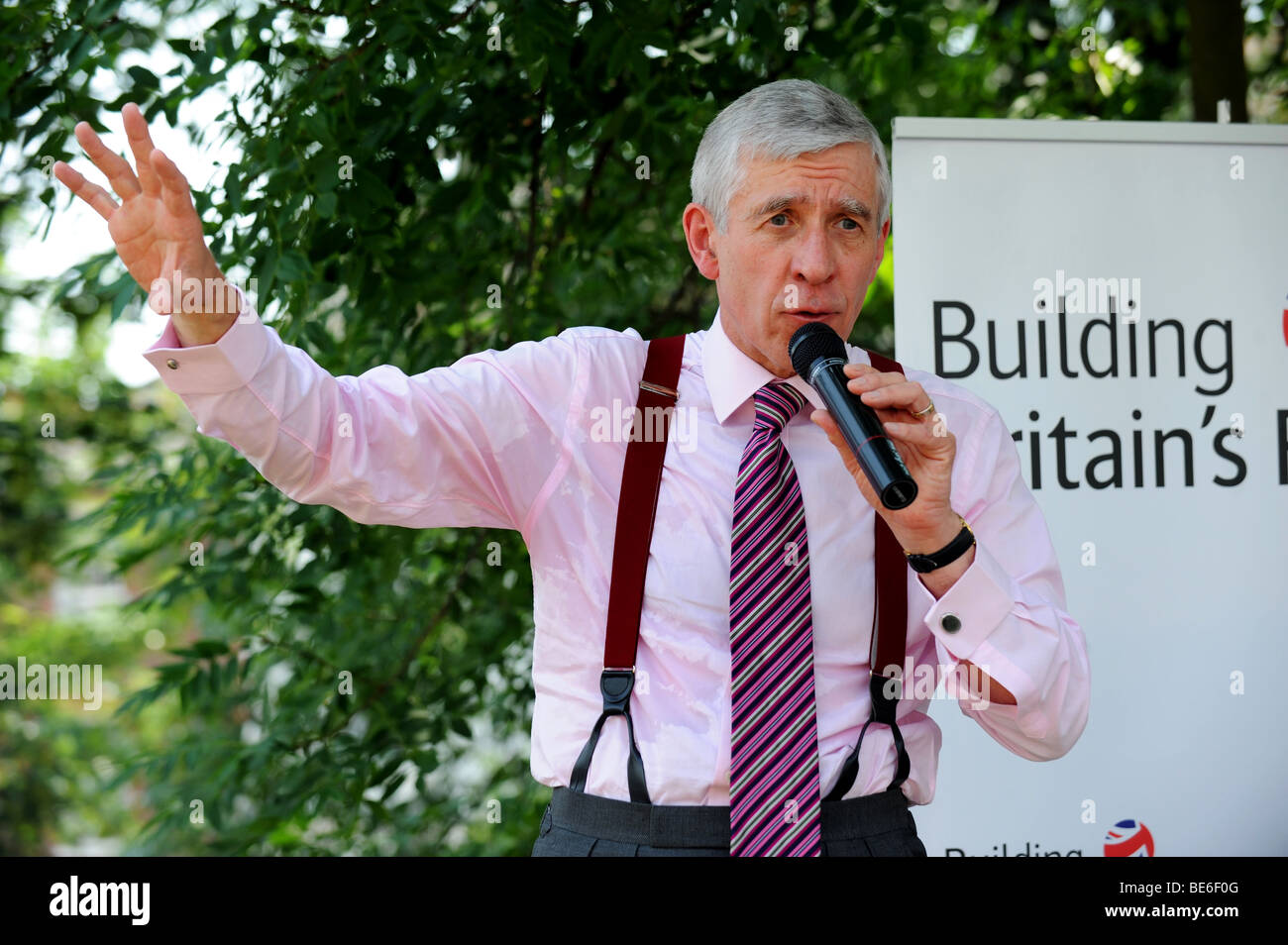 Jack Straw MP schwitzt reichlich während er für die Öffentlichkeit in Brighton Stand am Anfang einer Seifenkiste spricht Stockfoto