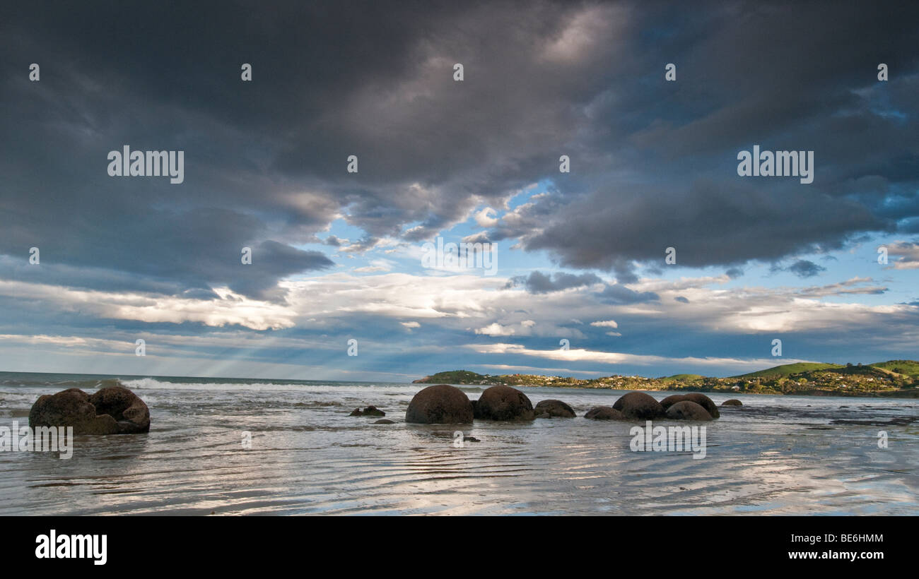 Die Moeraki Boulders, Koekohe Strand, Südinsel, Neuseeland Stockfoto