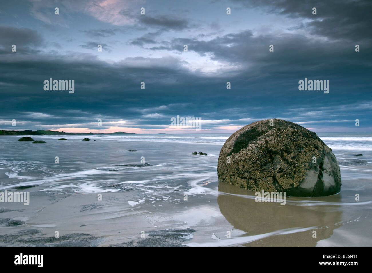 Die Moeraki Boulders, Koekohe Strand, Südinsel, Neuseeland Stockfoto