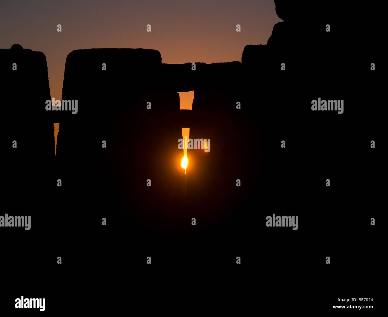 Sonnenaufgang über Stonehenge Stockfoto