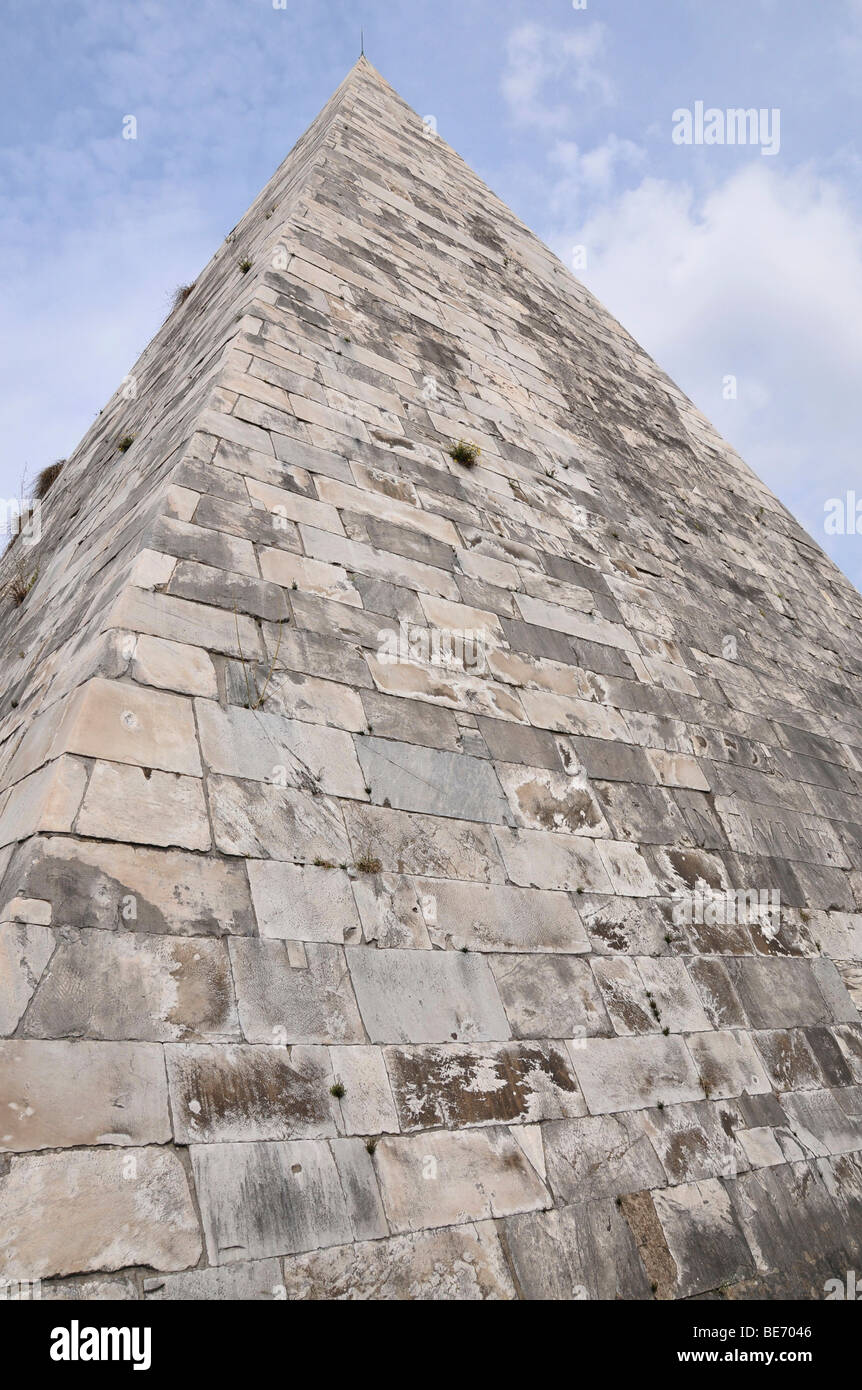 Pyramide des Caius Cestius, historische Stadt Zentrum, Rom, Italien, Europa Stockfoto