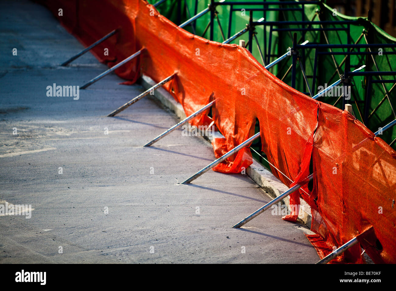 Sicherheit Bau net auf dem Dach des neuen Gebäudes Stockfoto