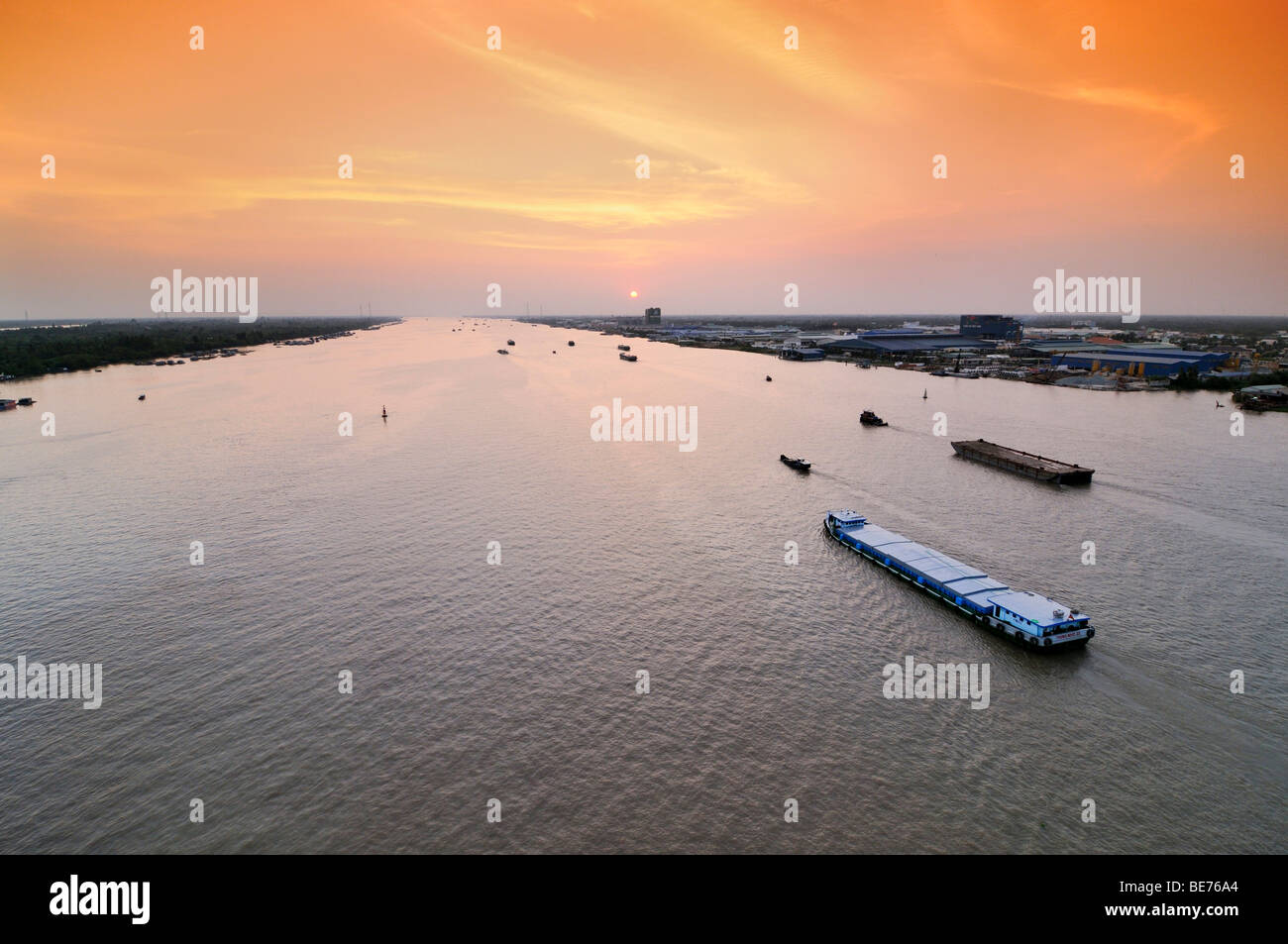 Transport von Schiffen auf dem Mekong Fluss, Can Tho, Mekong-Delta, Vietnam, Südostasien Stockfoto