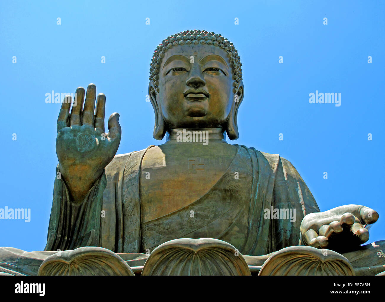 Der große Buddha am Po Lin Kloster Lantau Insel Hong Kong Stockfoto