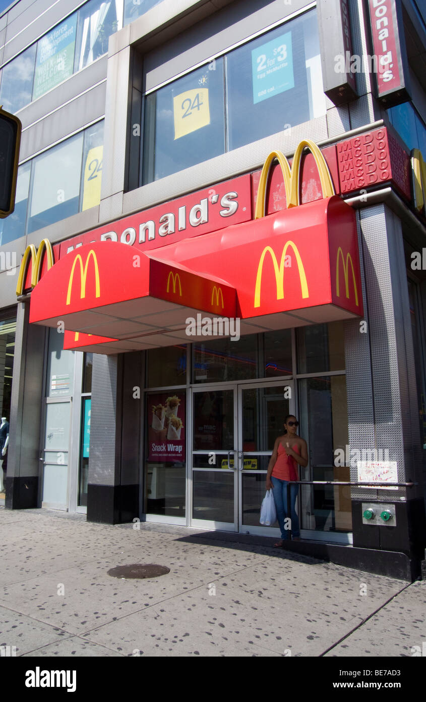 McDonald's-Restaurant im Stadtteil Lower East Side in New York am Sonntag, 30. August 2009. (© Richard B. Levine) Stockfoto