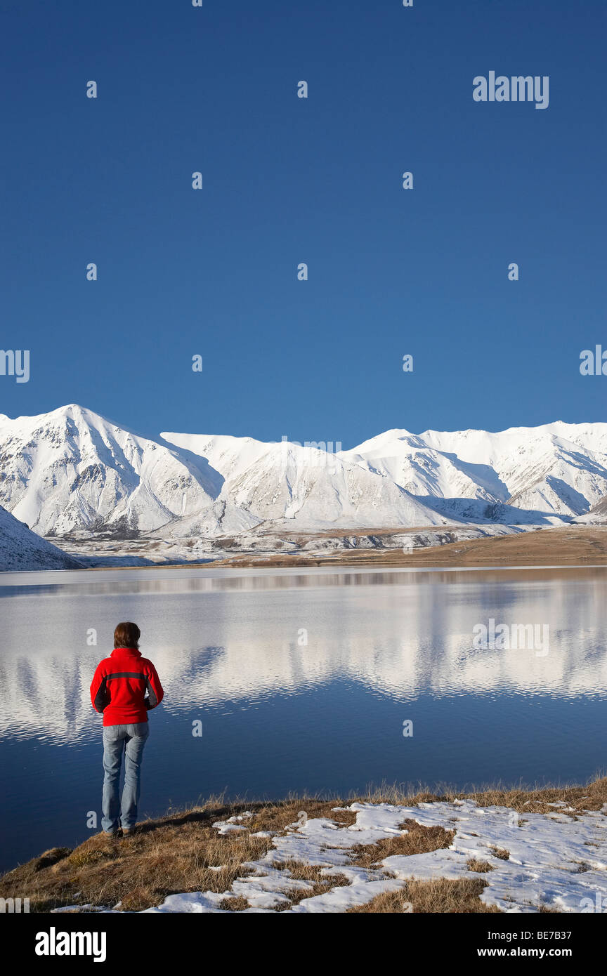 Mt-Catherine und Taylor Reihe spiegelt sich in Lake Heron, Canterbury, Südinsel, Neuseeland Stockfoto