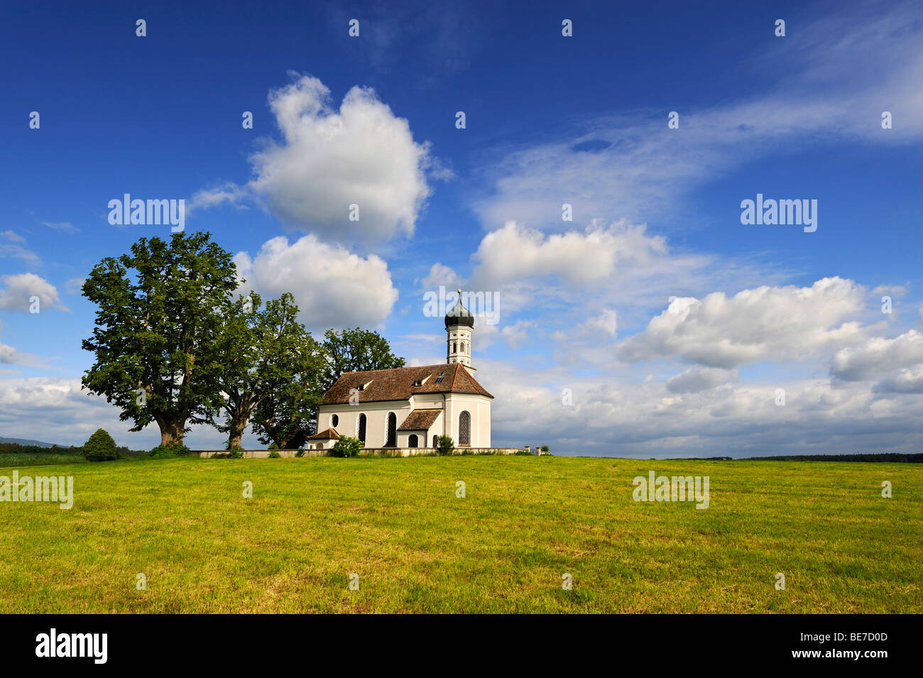 Ehemaliger Wallfahrtsort St.-Andreas-Kirche Zu Etting in der Nähe von Polling, Kreis Weilheim-Schongau, Bayern, Deutschland, Europa Stockfoto