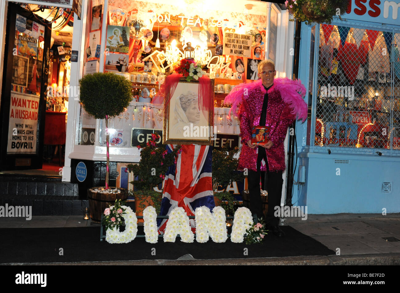 David Daly Tee gemütlich Café abends seine Prinzessin Diana Memorial in Brighton UK Stockfoto