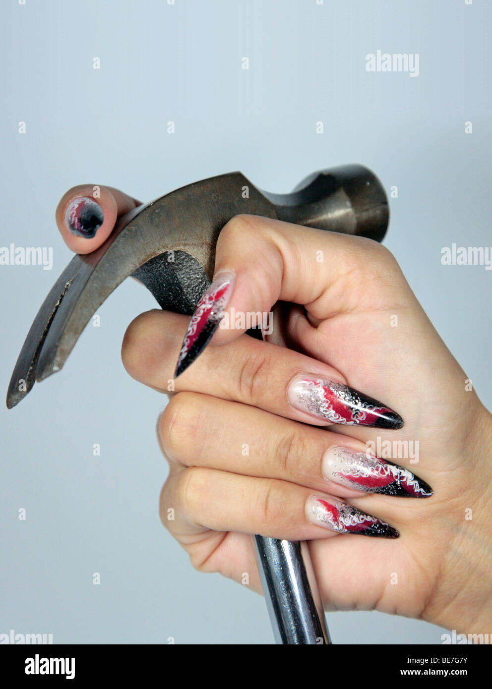 Knstlicher nagel -Fotos und -Bildmaterial in hoher Auflsung  Alamy
