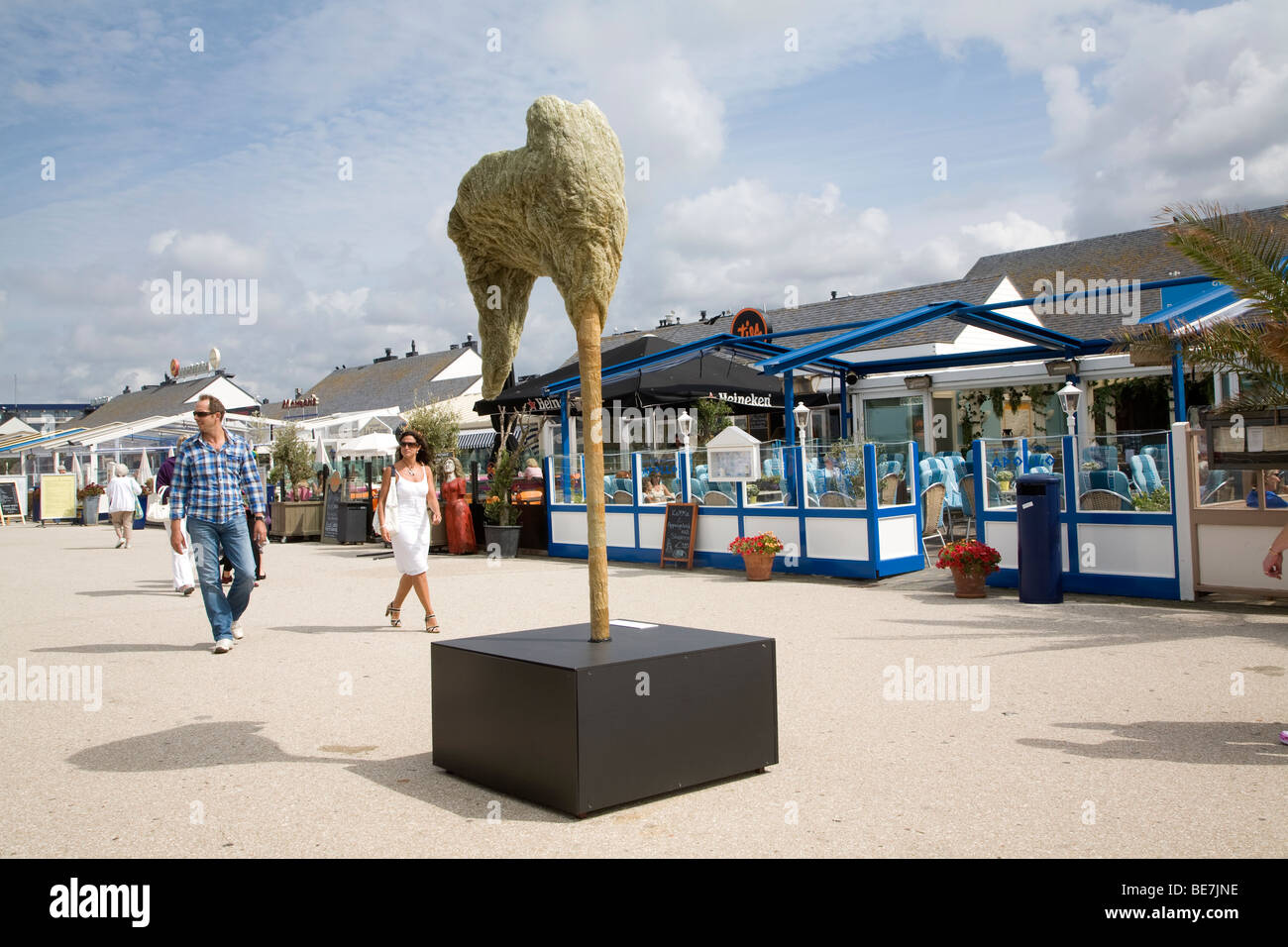 Moderner Kunst auf Anzeige Kijkduin, Scheveningen, Holland, Stockfoto