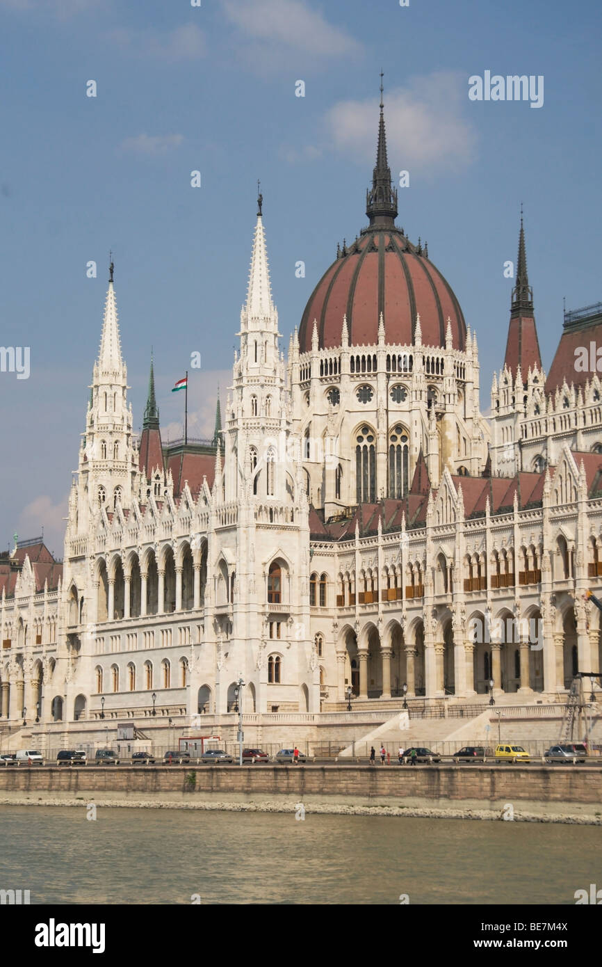 Nahaufnahme des ungarischen Parlamentsgebäudes in Budapest Stockfoto