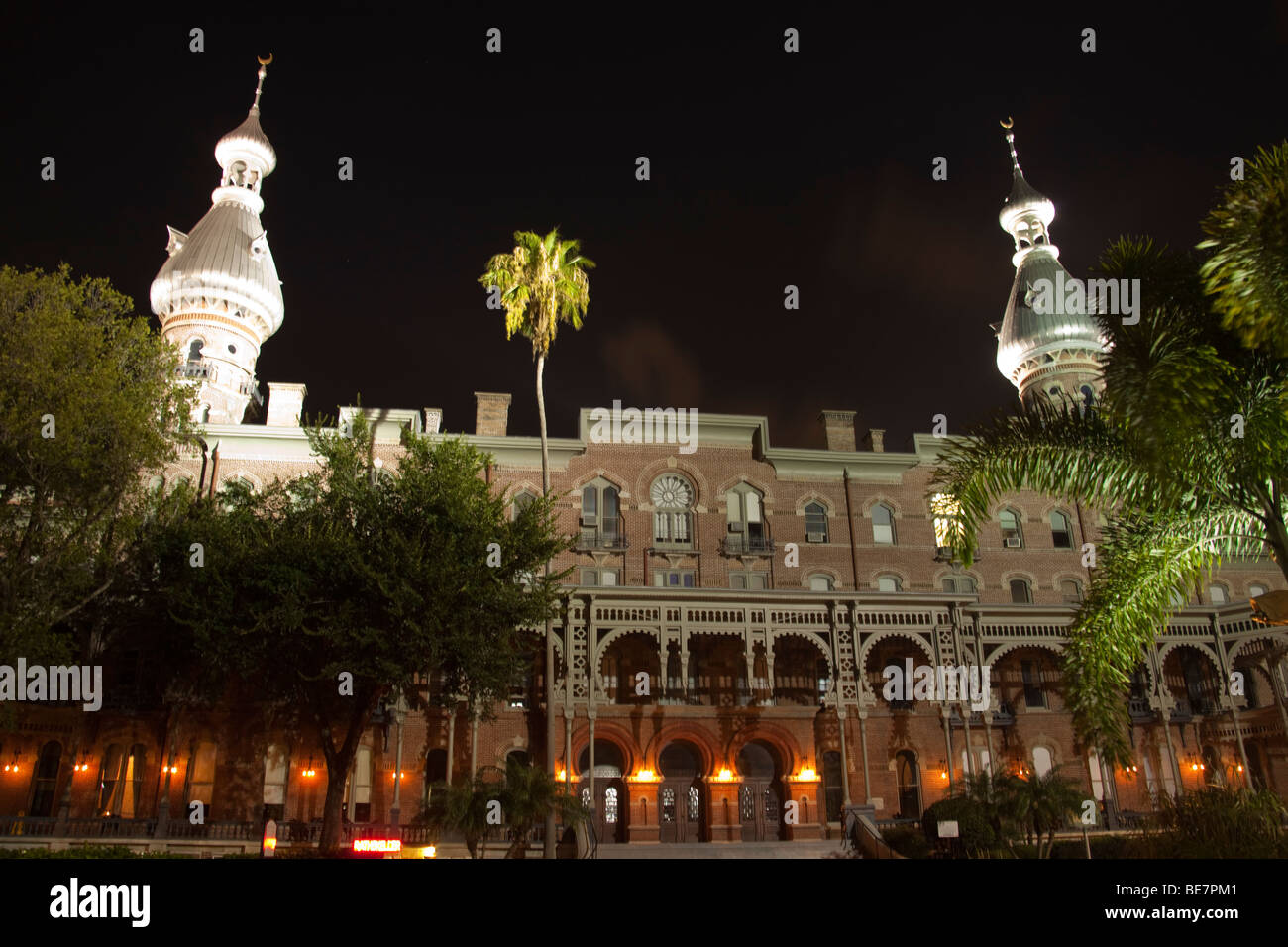 University of Tampa in der Nacht. Stockfoto