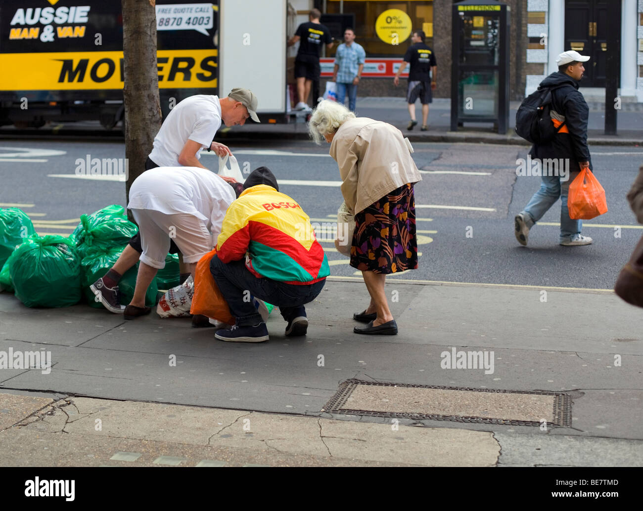 Ende des Tages verworfen Essen packen, Baker Street, London, England, UK, Europa Stockfoto