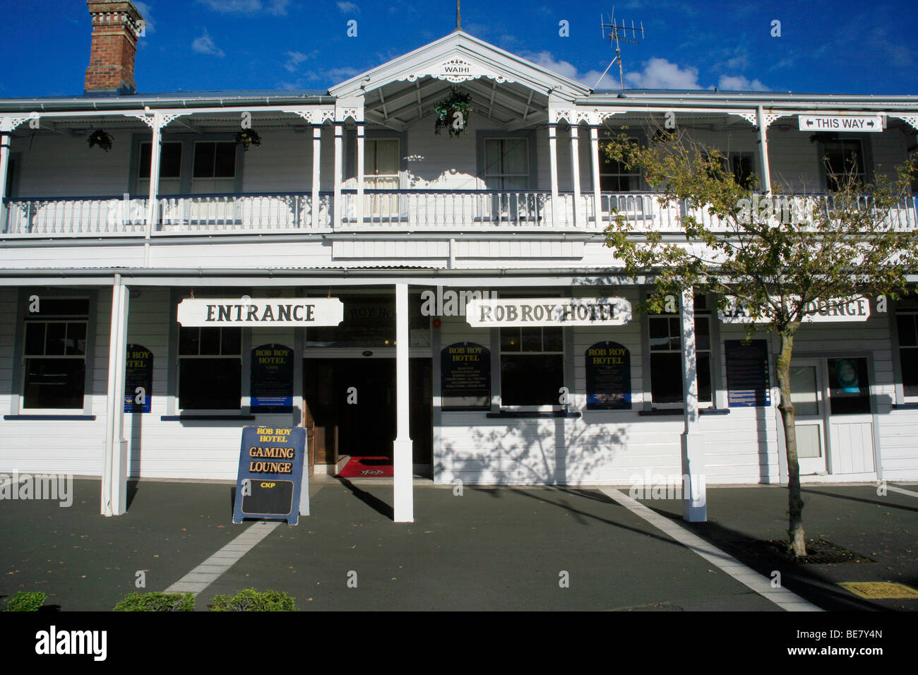 Rob Roy Hotel, Waihi, auf dem State Highway 2, North Island, Neuseeland. Waihi ist der Ort der Großen Martha Goldmine. Stockfoto