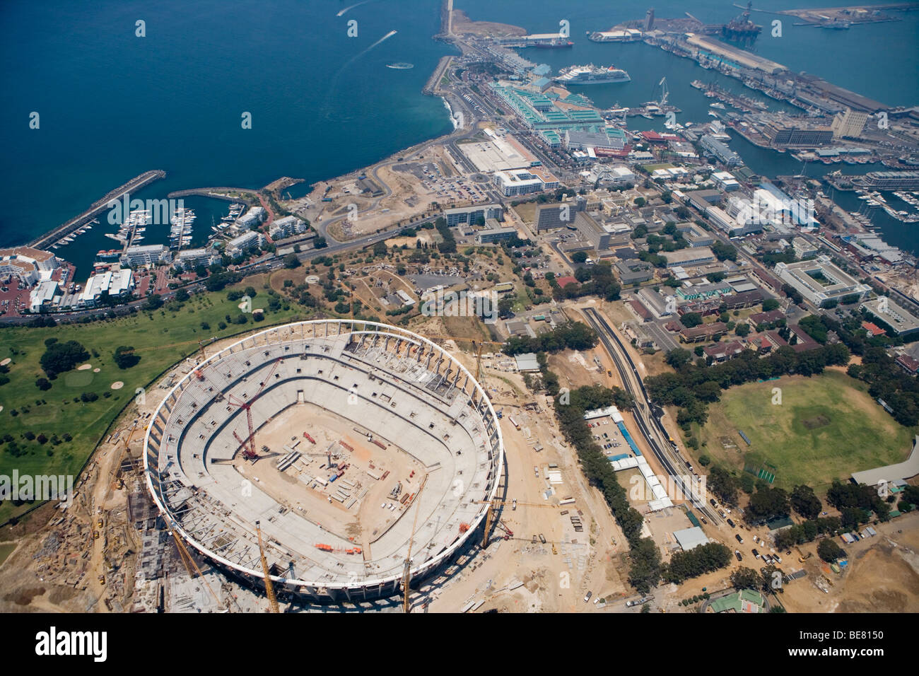 Luftaufnahme der Stadionbau für die Fußballweltmeisterschaft 2010, Stand Dezember 2008, Cape Town, Western Cape, South Stockfoto