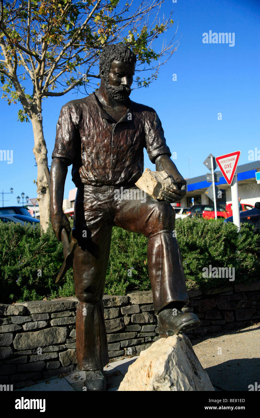 Statue von Gold Miner, Waihi, North Island, Neuseeland. Waihi ist der Ort der Großen Martha Goldmine. Stockfoto