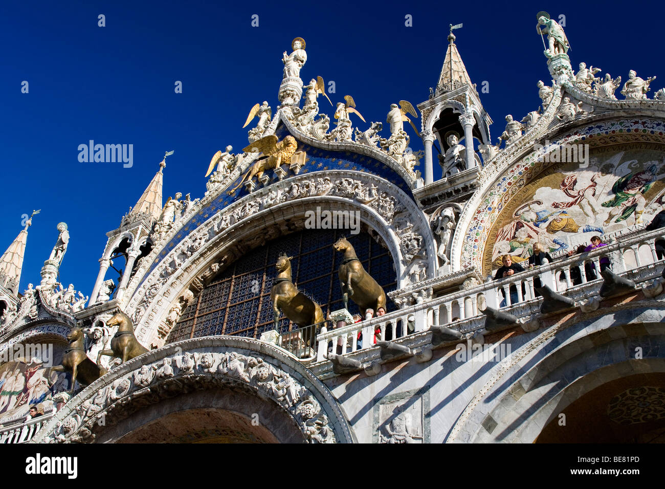 Der berühmte Markusplatz mit Basilika San Marco, Piazza San Marco, Venedig, Italien, Europa Stockfoto