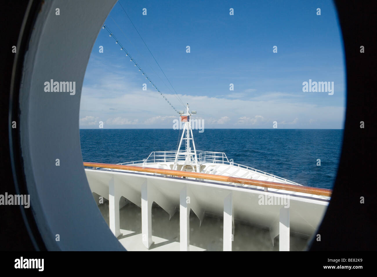 Blick auf MS Columbus Bogen, South China Sea, in der Nähe von Thailand, Asien Stockfoto