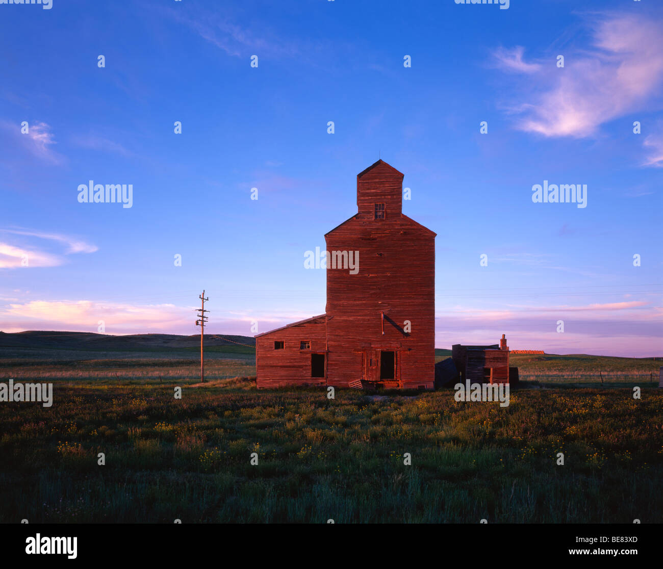 Abgebrochene Getreidespeicher Montana USA, von Gary ein Nelson/Dembinsky Foto Assoc Stockfoto
