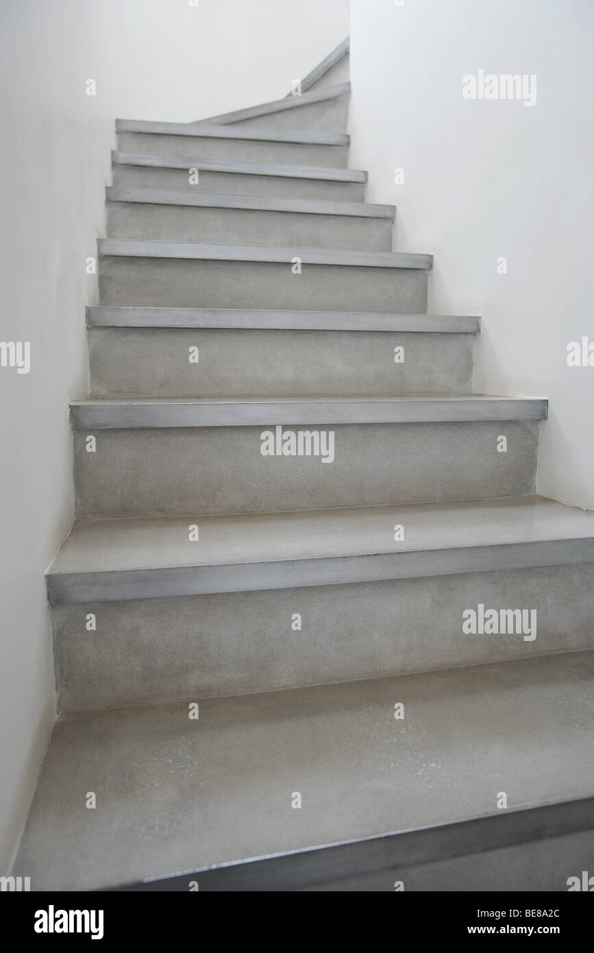 Leere Treppe, niedrigen Winkel Ansicht Stockfoto