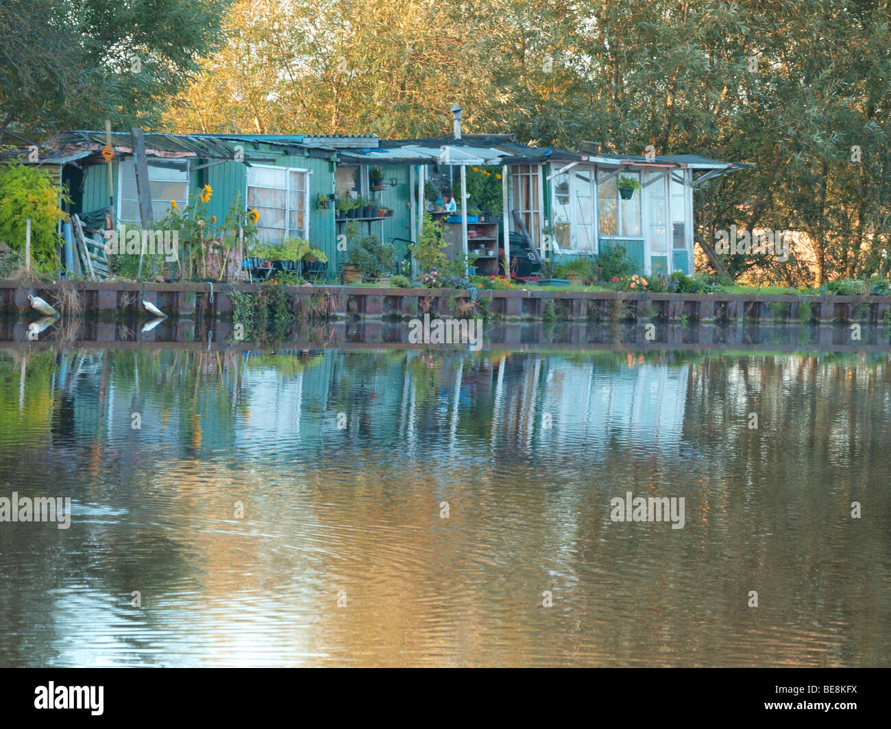 Zuteilung Schuppen neben der Gloucester und Schärfe-Kanal. Stockfoto