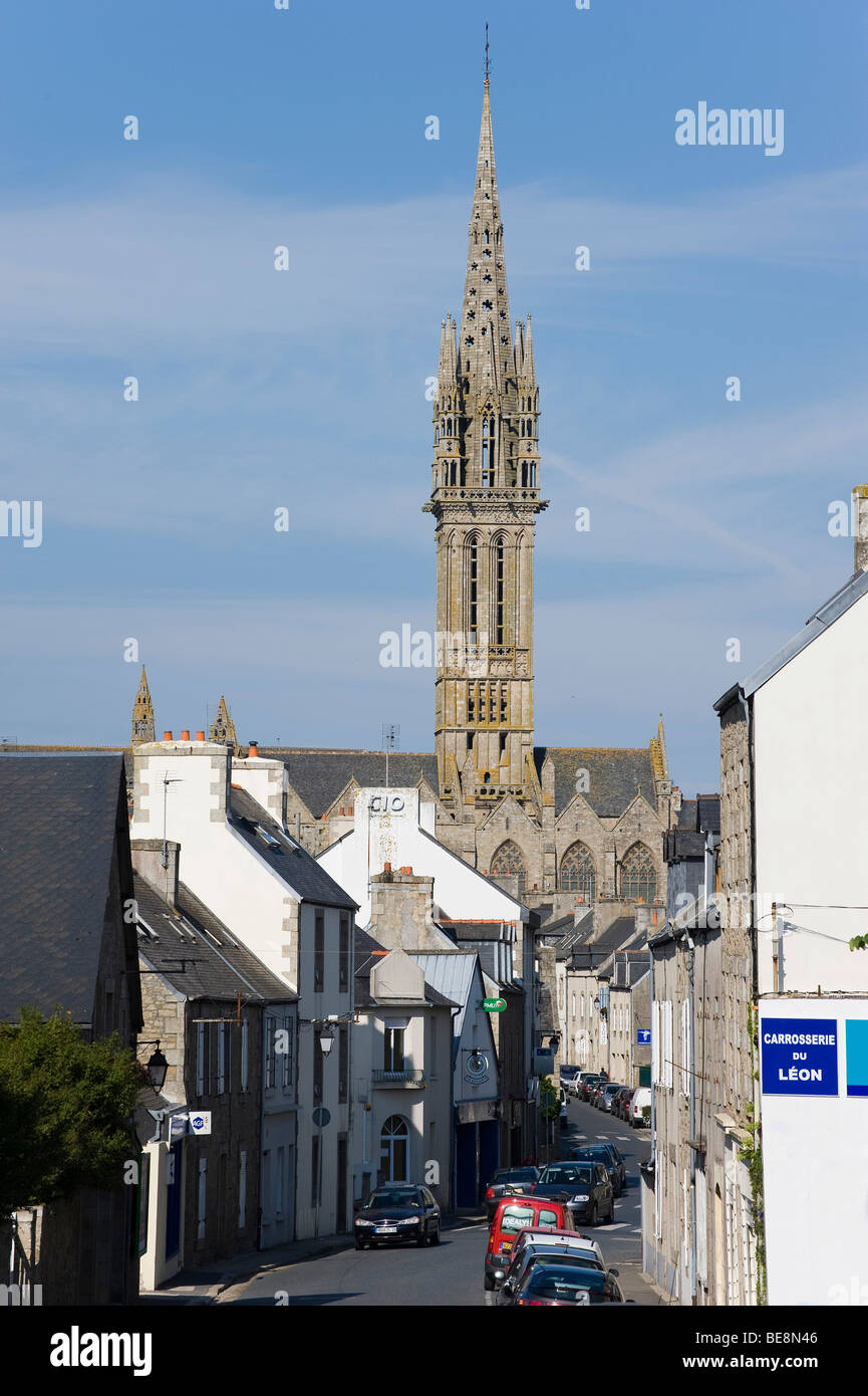 St. Pol de Leon, Notre Dame du Kreisker, mit 77 m, der höchste Kirche Turm der Bretagne, Finistere, Frankreich, Europa Stockfoto