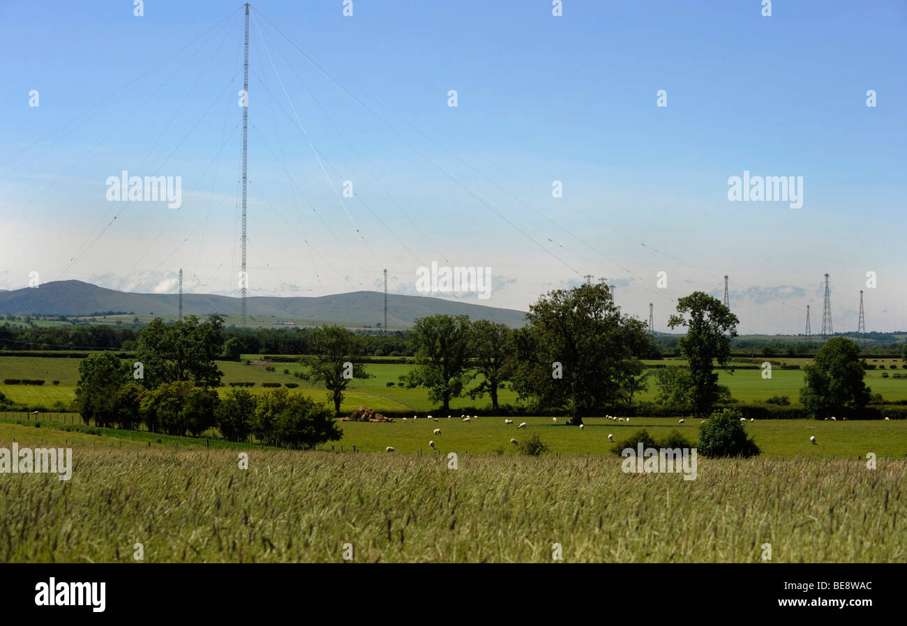 BBC World Service Kurzwellen-Radio Sender Antenne Mast an Skelton, Cumbria. Britains höchste Bauwerk Stockfoto