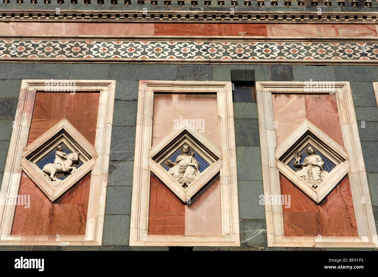 Marmor-Platten, die Kathedrale Santa Maria Del Fiore, Florenz, Toskana, Italien. Stockfoto