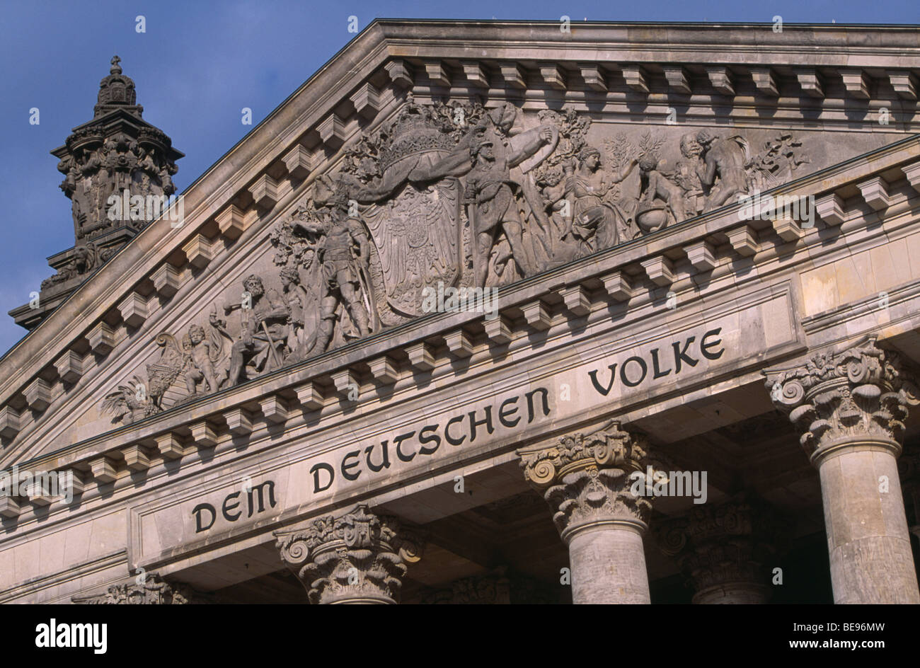 Deutscher Verlag Mit Sitz In Berlin Dem deutschen -Fotos und -Bildmaterial in hoher Auflösung – Alamy