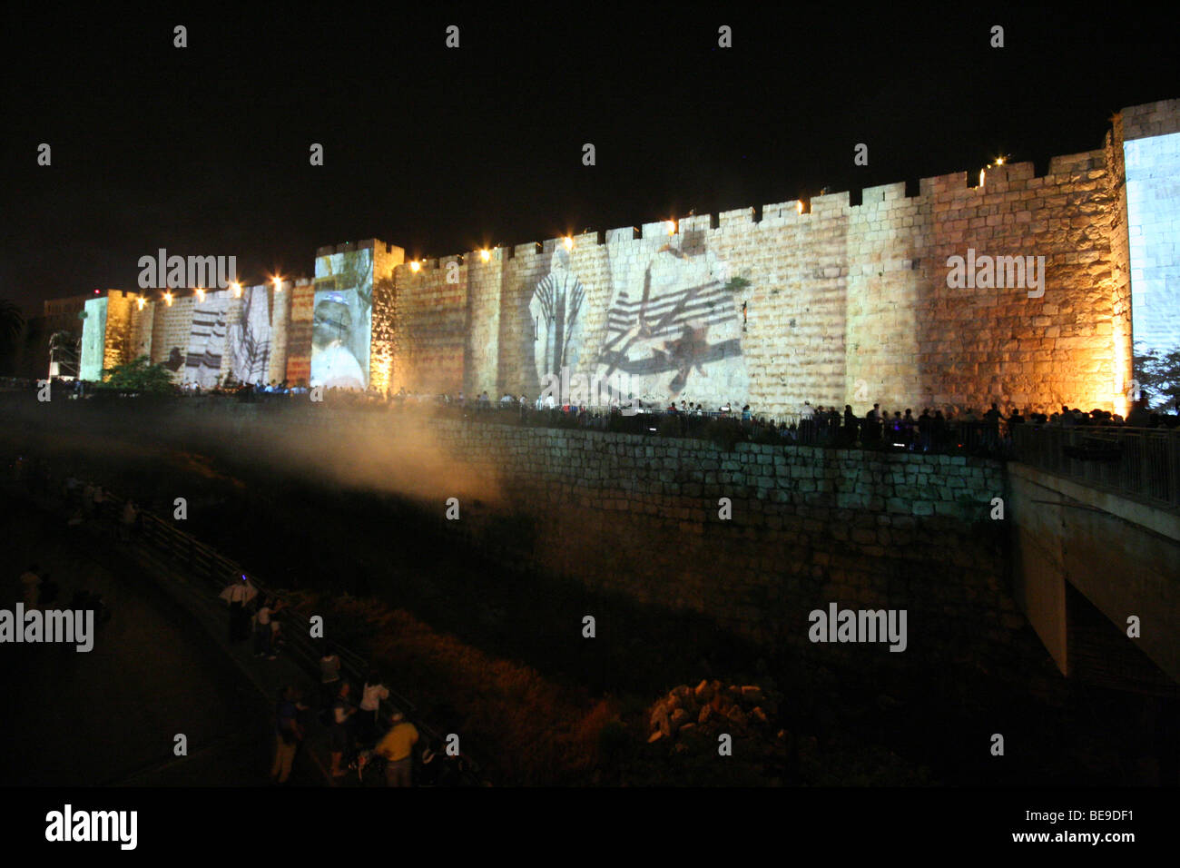 Israel, Jerusalem, Audio-visuelle Präsentation an den Wänden der zum Gedenken an die Wiedervereinigung Jerusalems Altstadt Stockfoto