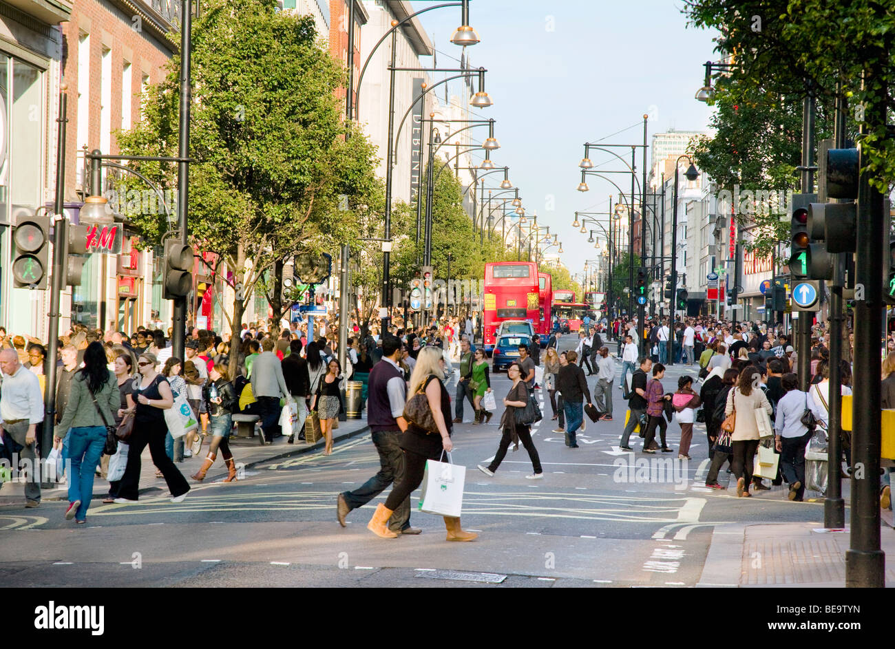 Belebten Oxford Straße in London England Stockfoto