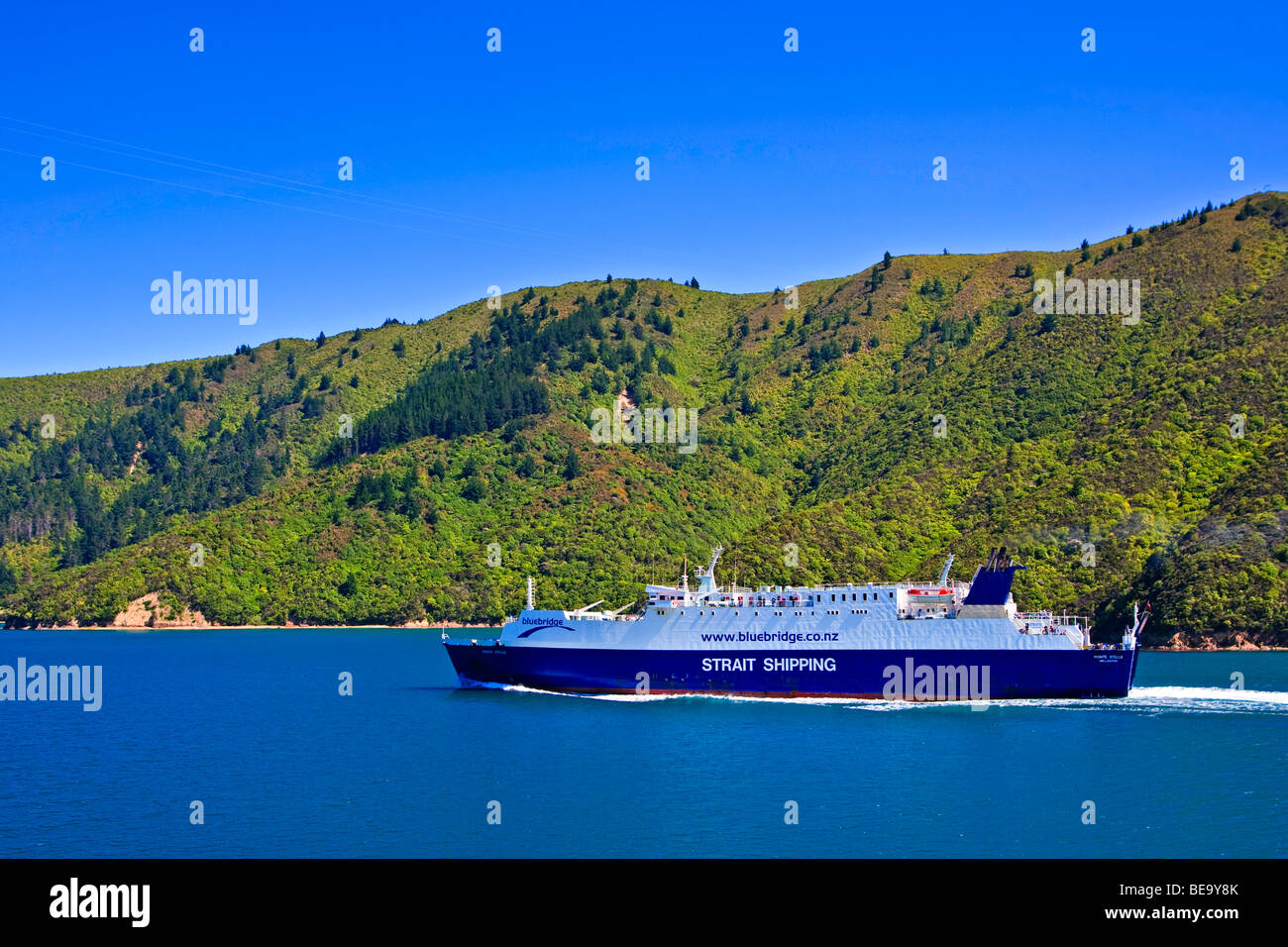 Bluebridge Fähre - Strait Shipping, Monte Stello, in der Tory Channel, Queen Charlotte Sound, Südinsel, Neuseeland. Stockfoto