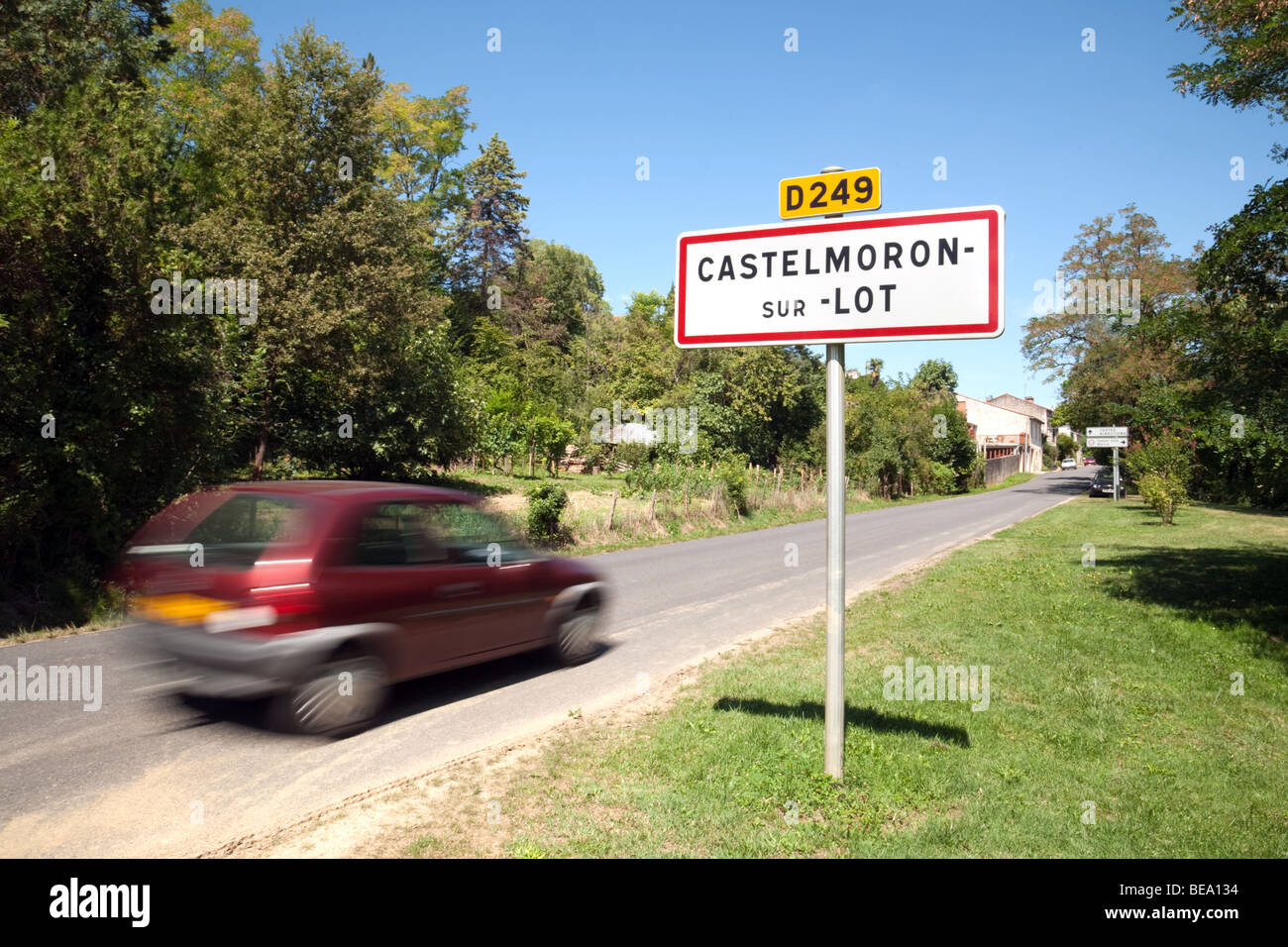 Fahren in das Lot-Tal, Aquitaine, Frankreich Stockfoto