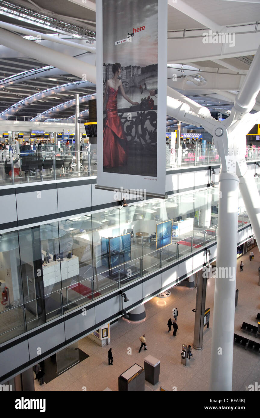 London Heathrow Airport Terminal 5 Innenraum. London Borough of Hounslow, Greater London, England, United Kingdom Stockfoto