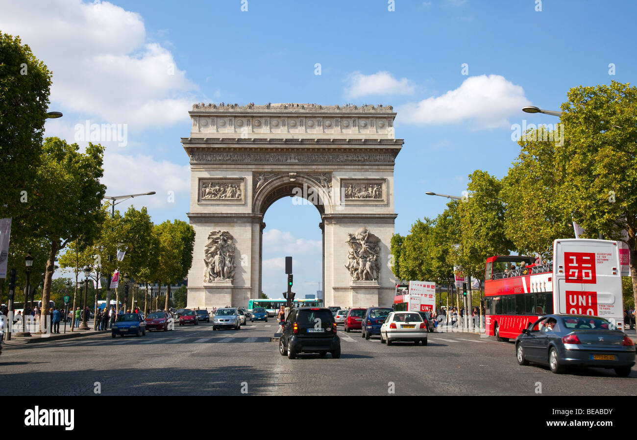 Der Arc de Triomphe in Paris Frankreich Stockfoto