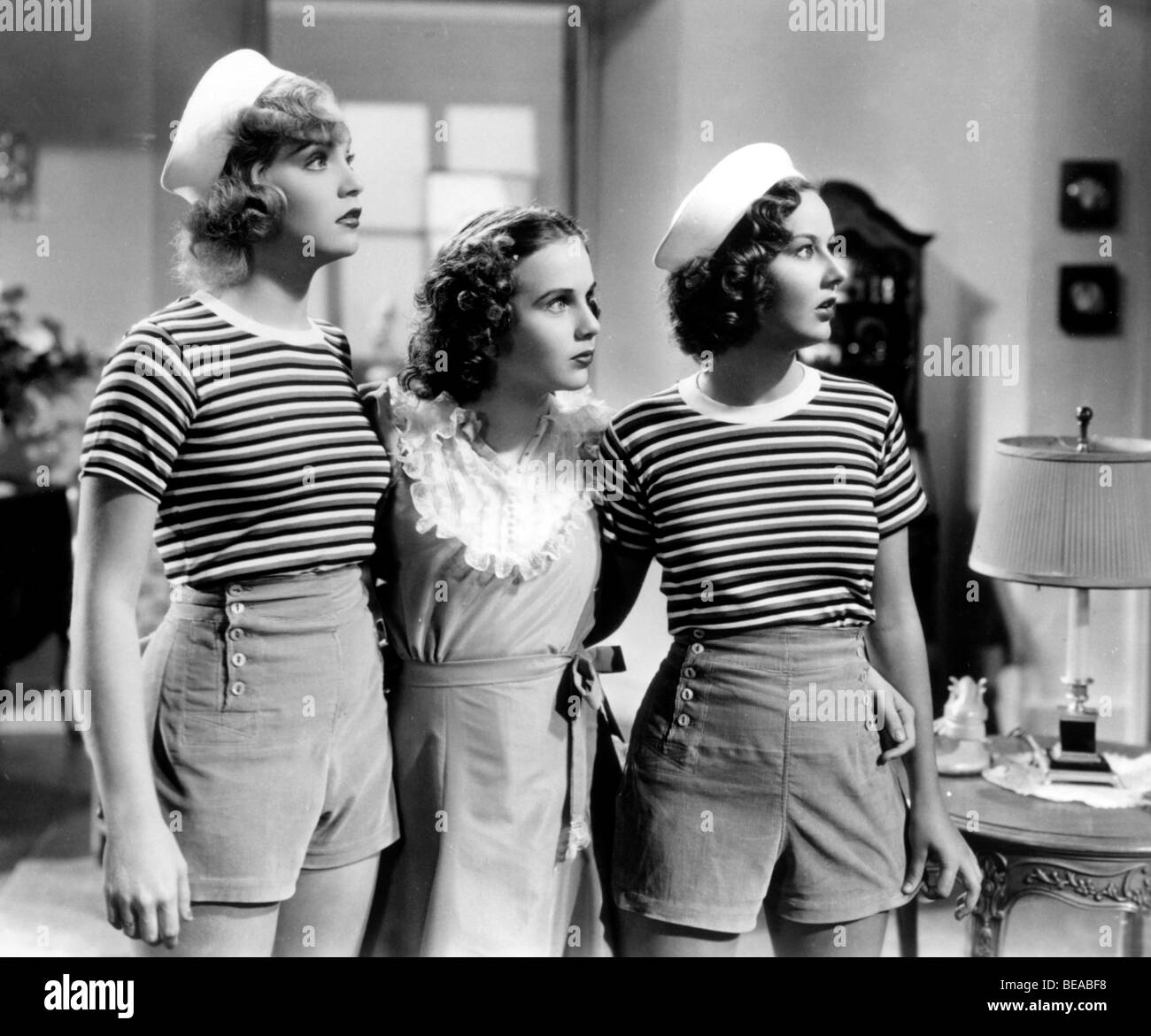 THREE SMART GIRLS - 1936 Universal Film mit Deanna Durbin Zentrum Stockfoto