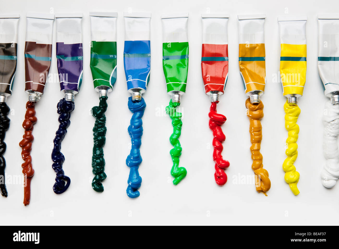 Eine Reihe von Ölfarben Stockfoto