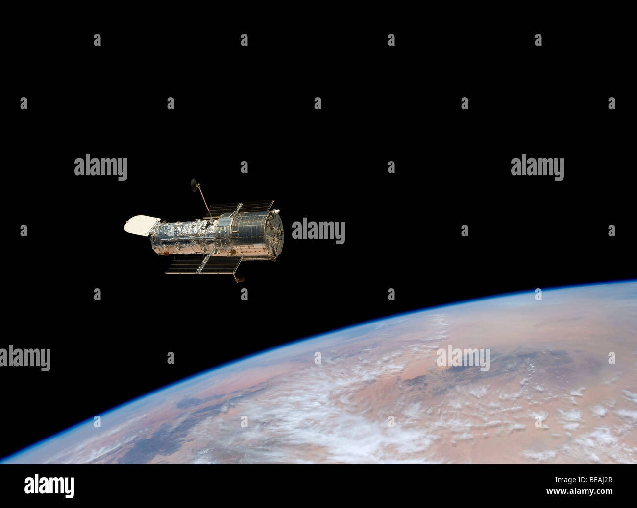 Hubble-Weltraumteleskop in 2009 renoviert. Optimierte und erweiterte Version der ein Originalbild der NASA. Kredit NASA Stockfoto